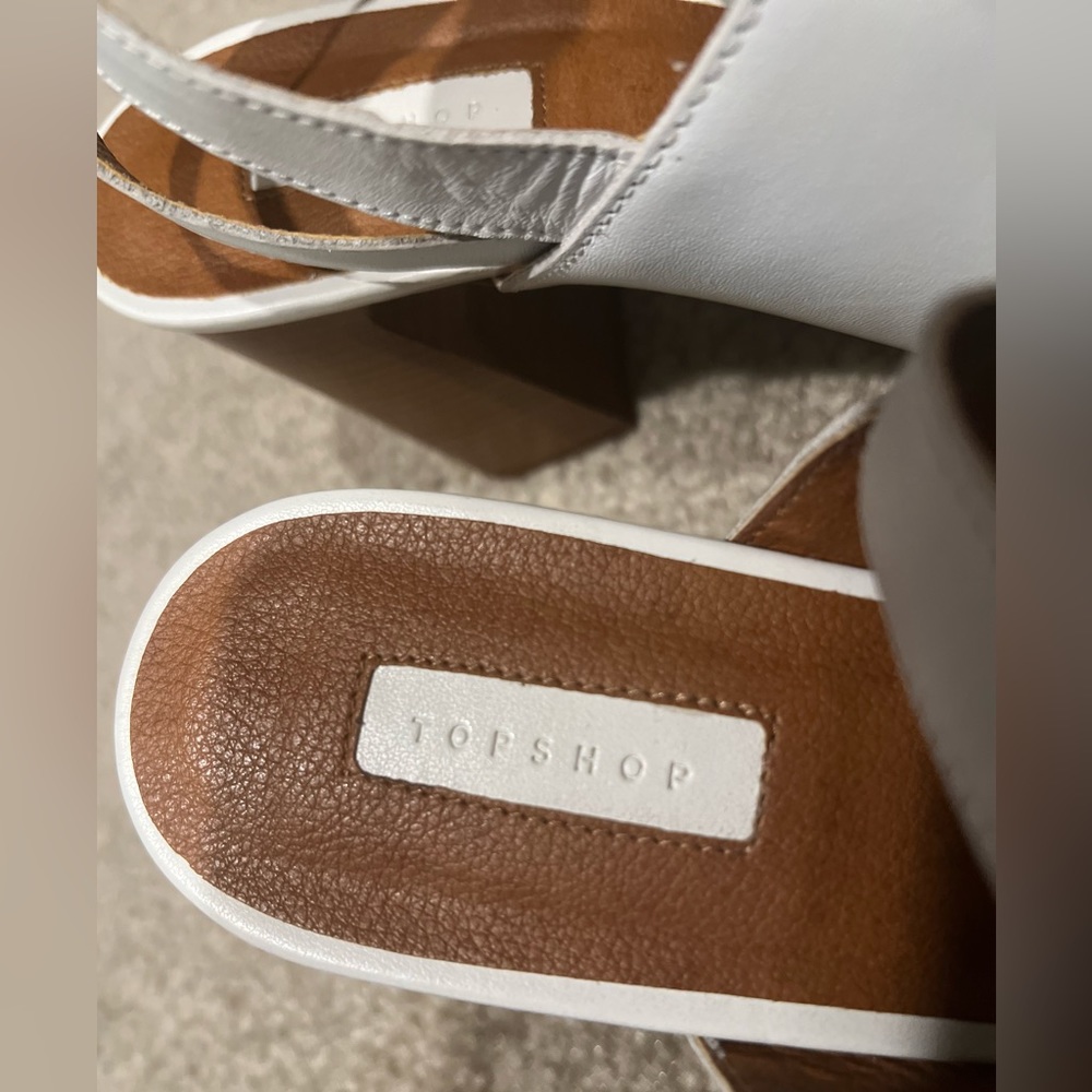 TopShop Nieve Block Heel Sandal - Picture 9 of 16